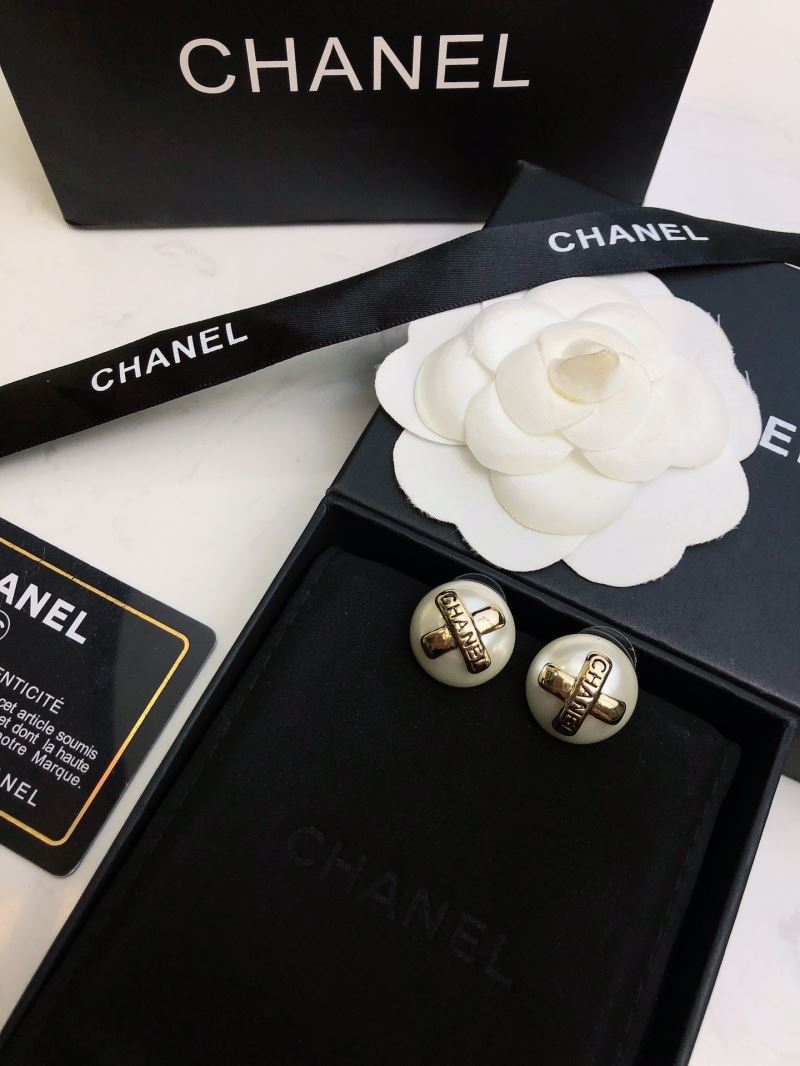 Ch**el earrings